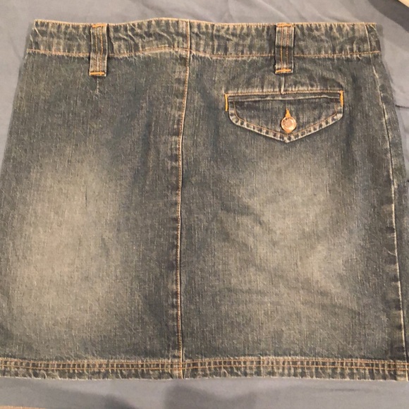 Old Navy Denim Mini Skirt - Picture 4 of 4